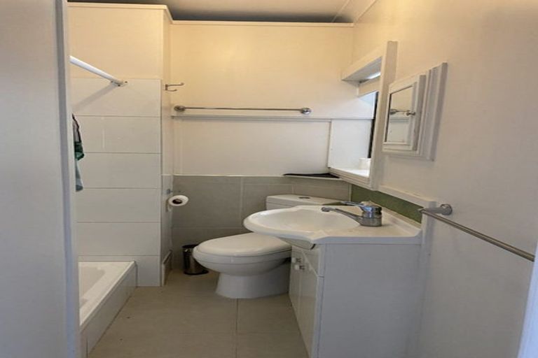 Photo of property in 48 Kitchener Road, Milford, Auckland, 0620