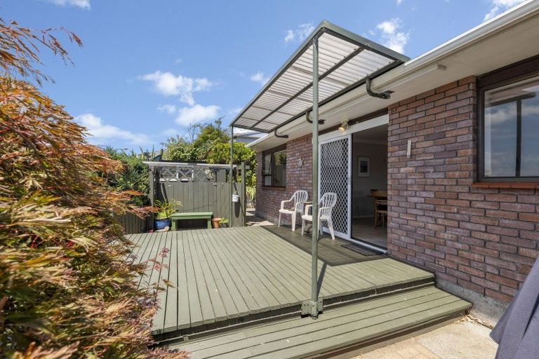 Photo of property in 8 La Salle Drive, Westown, New Plymouth, 4310