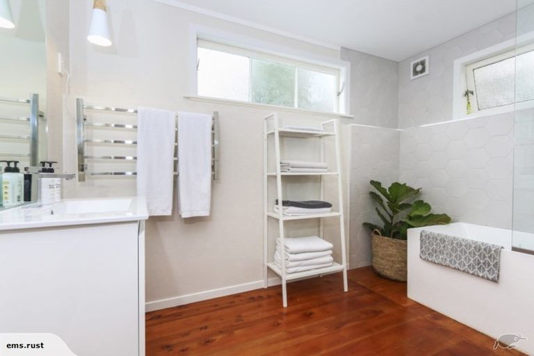 Photo of property in 23 Dickens Street, Grey Lynn, Auckland, 1021