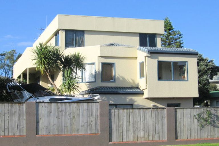 Photo of property in 345 Oceanbeach Road, Mount Maunganui, 3116