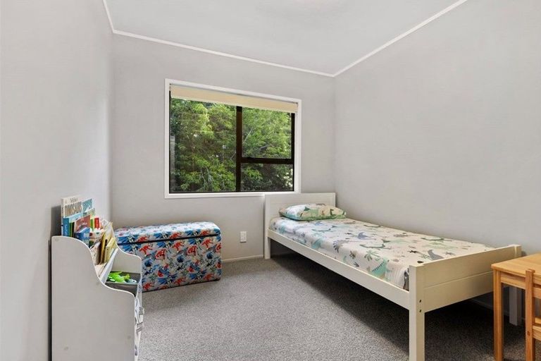 Photo of property in 15a Bridge Avenue, Te Atatu South, Auckland, 0610