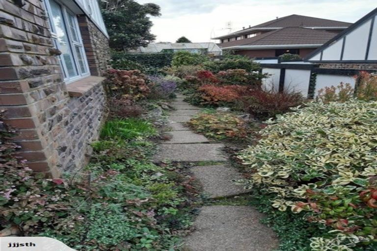 Photo of property in 28b Halswater Drive, Churton Park, Wellington, 6037