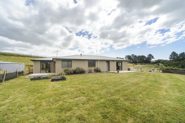 Photo of property in 149 Albert Road, Tokomaru, Palmerston North, 4474