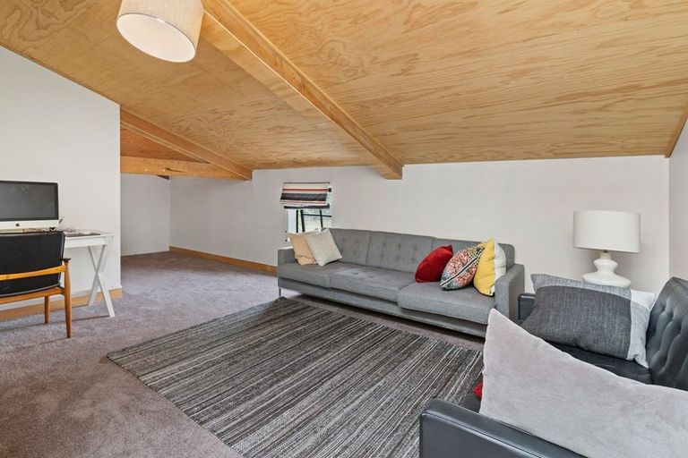 Photo of property in 30 Cotter Street, Greytown, 5712