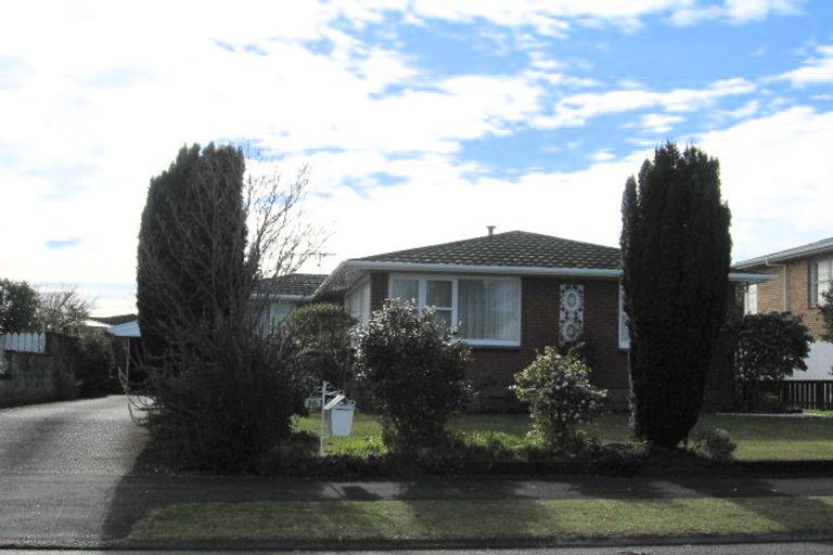 Photo of property in 16 Kensington Place, Fairfield, Hamilton, 3214