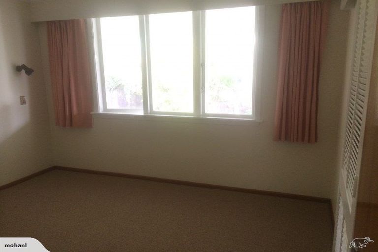 Photo of property in 2/54 Kings Crescent, Hutt Central, Lower Hutt, 5010