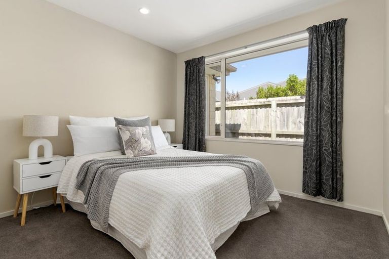 Photo of property in 8 Sienna Court, Aidanfield, Christchurch, 8025