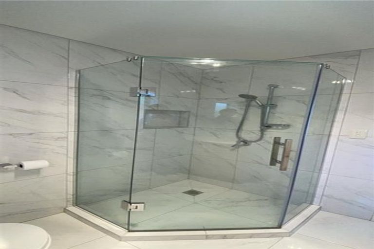 Photo of property in 18 Corrofin Drive, East Tamaki, Auckland, 2013