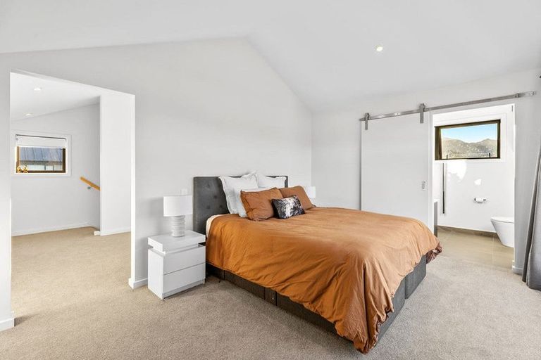 Photo of property in 46 Avalon Station Drive, Wanaka, 9305