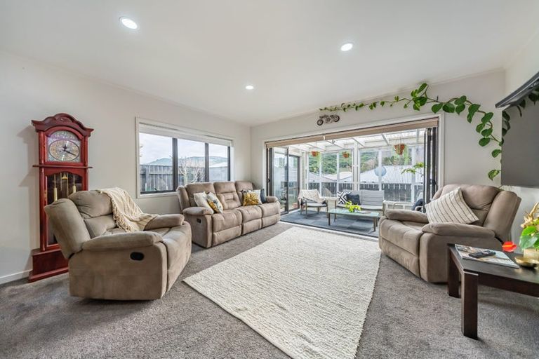 Photo of property in 7 Diamond Grove, Brown Owl, Upper Hutt, 5018