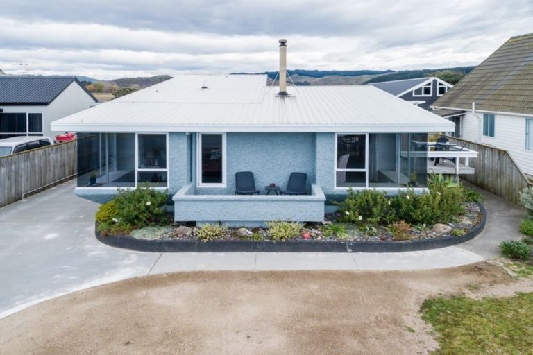 Photo of property in 111 North Shore Road, Eskdale, Napier, 4182