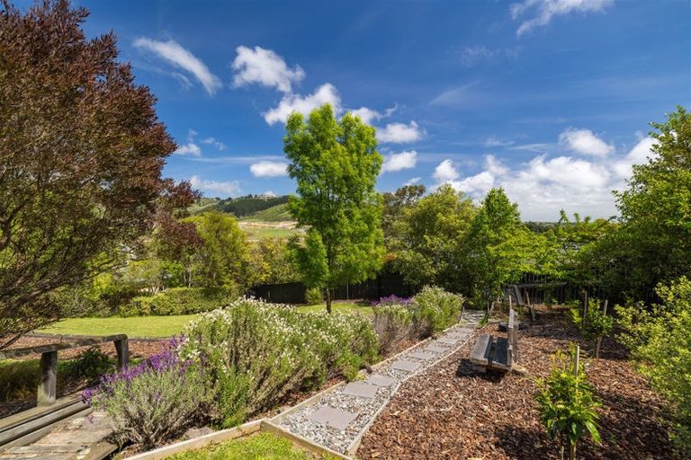 Photo of property in 12 Lucknow Place, Cashmere, Christchurch, 8022