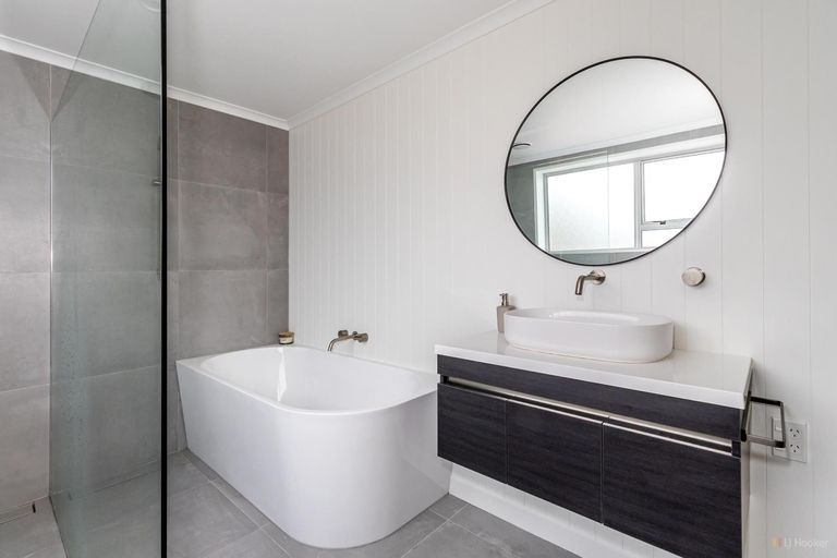 Photo of property in 17 Parsonage Road, Waimate, 7924