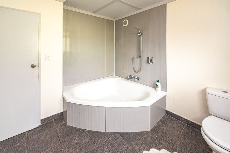 Photo of property in 10 D'arcy Road, Bastia Hill, Whanganui, 4500