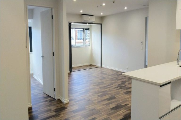 Photo of property in 9/46 Wellington Street, Howick, Auckland, 2014