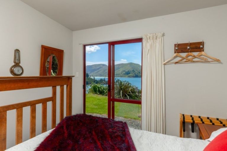 Photo of property in 5092 Kenepuru Road, Ohauparuparu Bay, Picton, 7282