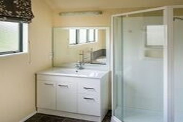 Photo of property in 55 Halladale Road, Papakowhai, Porirua, 5024