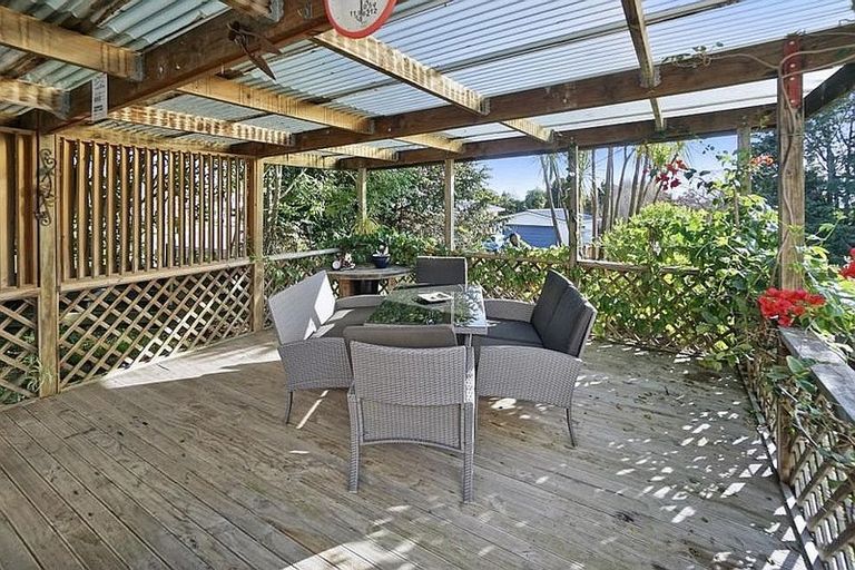 Photo of property in 61 Moehau Street, Te Puke, 3119