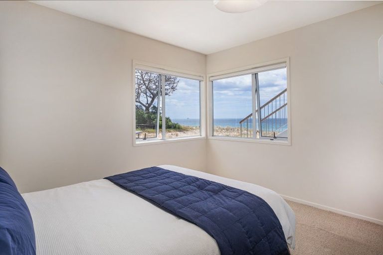 Photo of property in 92 Ocean Beach Road, Tairua, 3508