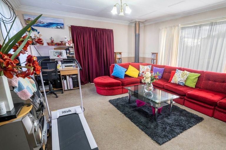 Photo of property in 57 Adamson Crescent, Glengarry, Invercargill, 9810