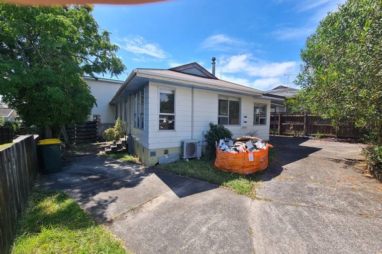 Photo of property in 28 Glynnbrooke Street, Te Atatu South, Auckland, 0610