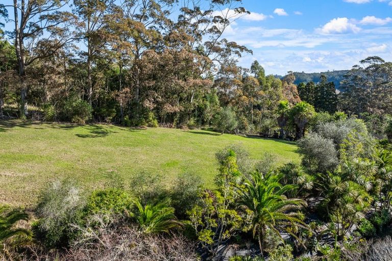 Photo of property in 310 Paremoremo Road, Paremoremo, Auckland, 0632