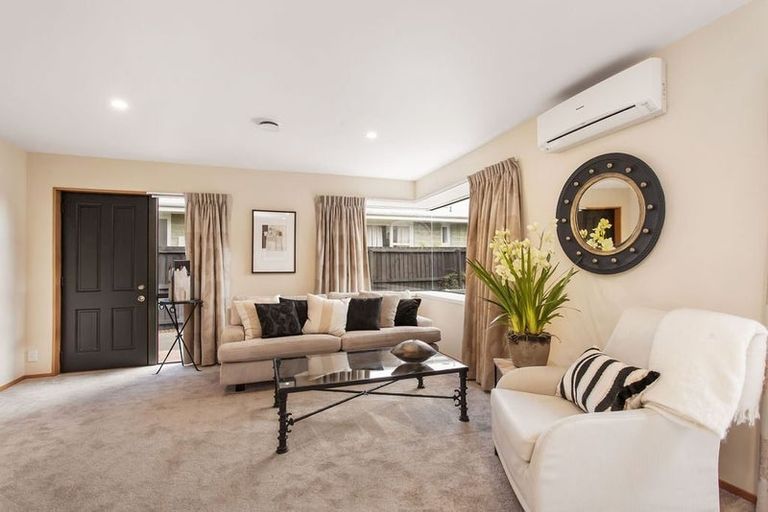 Photo of property in 2/76 Saint Albans Street, St Albans, Christchurch, 8014