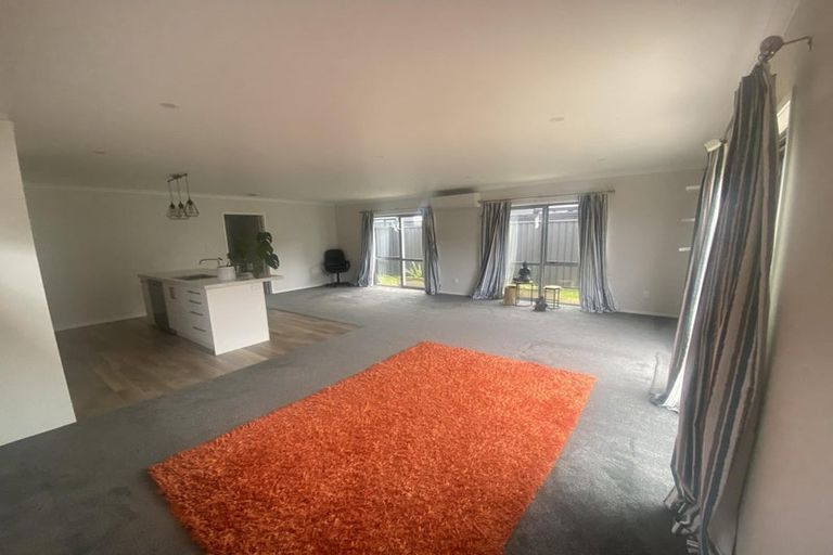 Photo of property in 2 Pattullo Crescent, Wallaceville, Upper Hutt, 5018