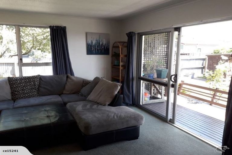 Photo of property in 49 Newnham Street, Rangiora, 7400