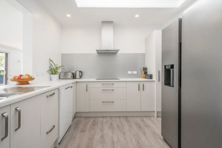 Photo of property in 15 Mayfair Close, Whitianga, 3510