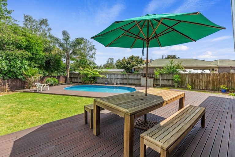 Photo of property in 13 Galway Place, Te Puke, 3119