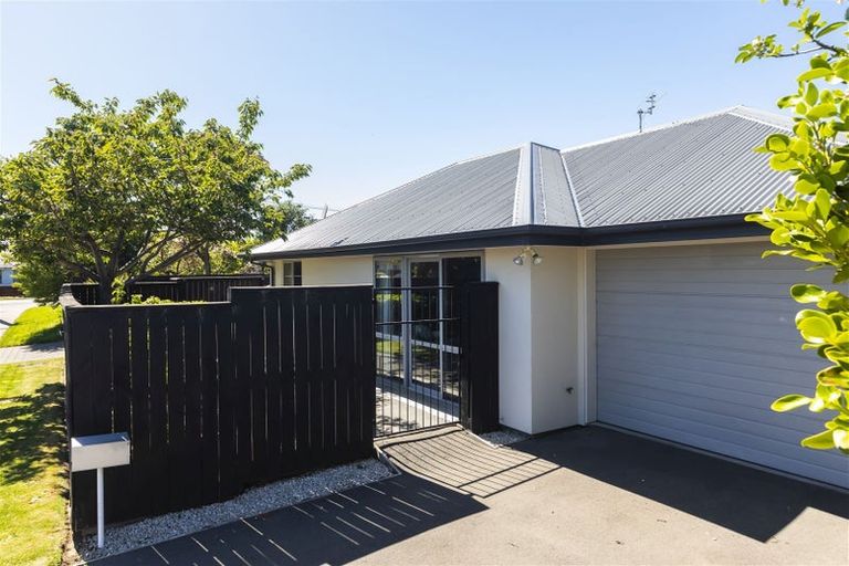 Photo of property in 1/3 Glenfield Crescent, Mairehau, Christchurch, 8052
