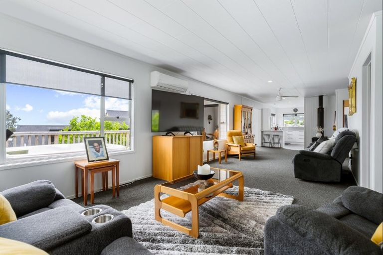 Photo of property in 115 Chevron Crescent, Whangamata, 3620