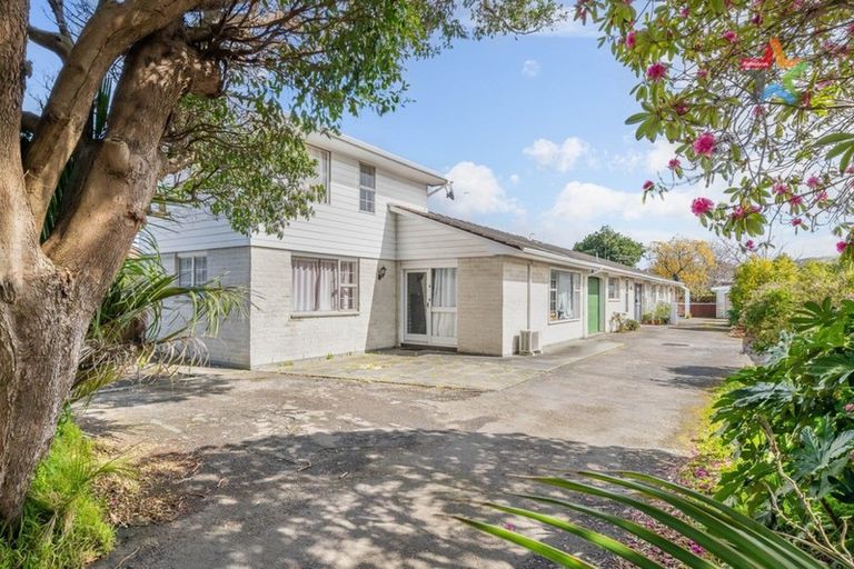 Photo of property in 51b Ludlam Crescent, Woburn, Lower Hutt, 5010