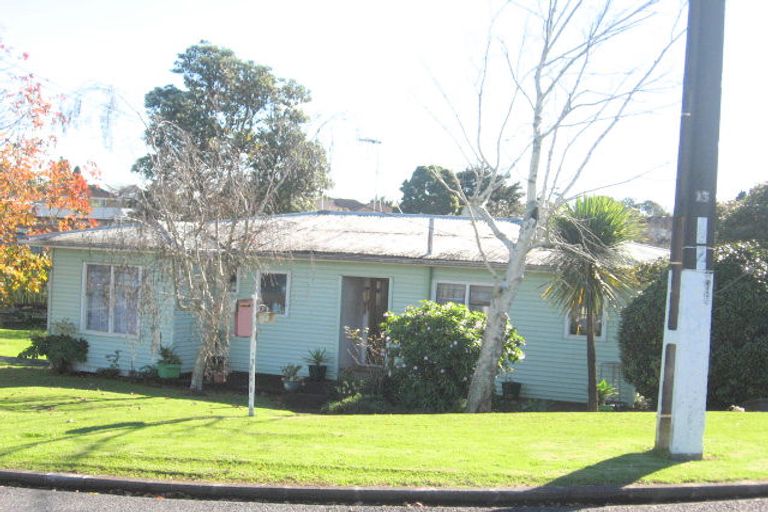 Photo of property in 2 James Road, Manurewa, Auckland, 2102