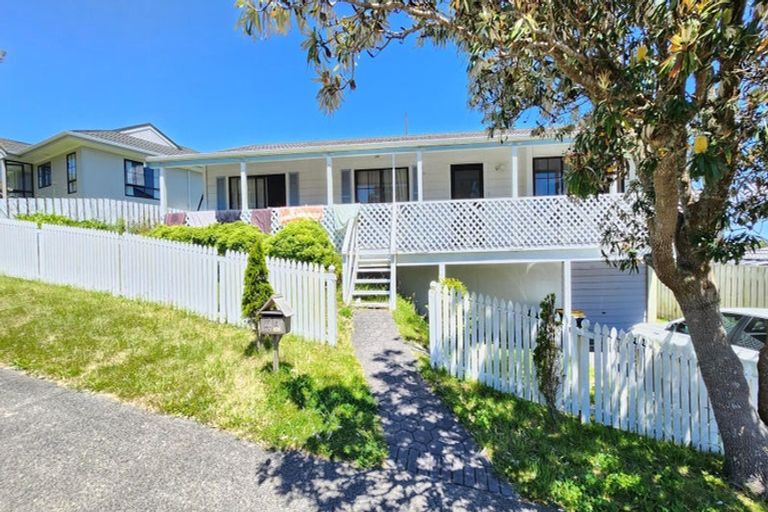 Photo of property in 4a Glenwood Grove, Woodridge, Wellington, 6037