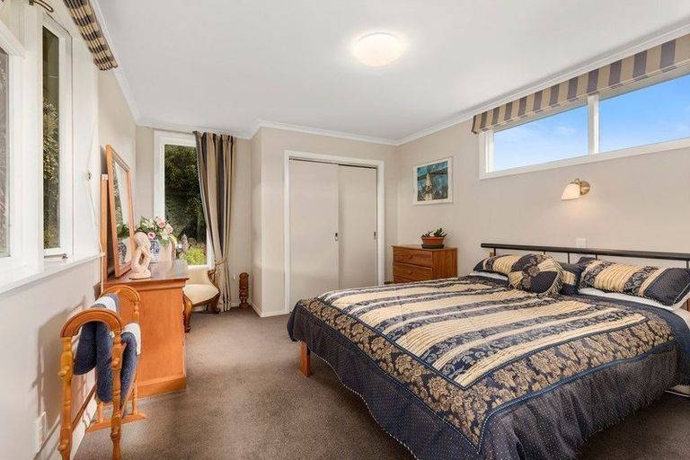 Photo of property in 111 Horoeka Street, Stokes Valley, Lower Hutt, 5019
