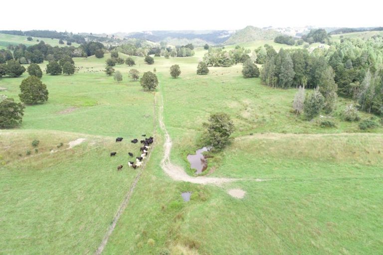 Photo of property in 680 Waimate Road North, Kerikeri, 0293