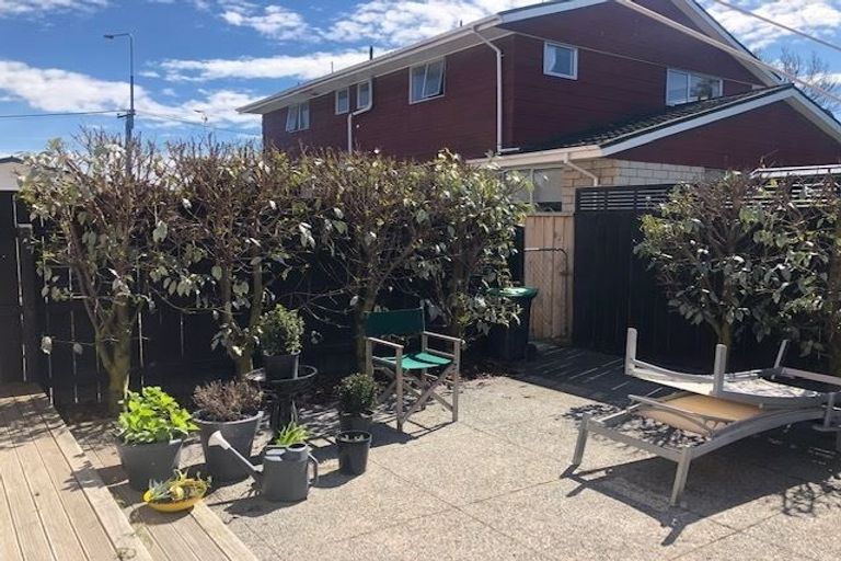 Photo of property in 79 Kahu Road, Fendalton, Christchurch, 8041