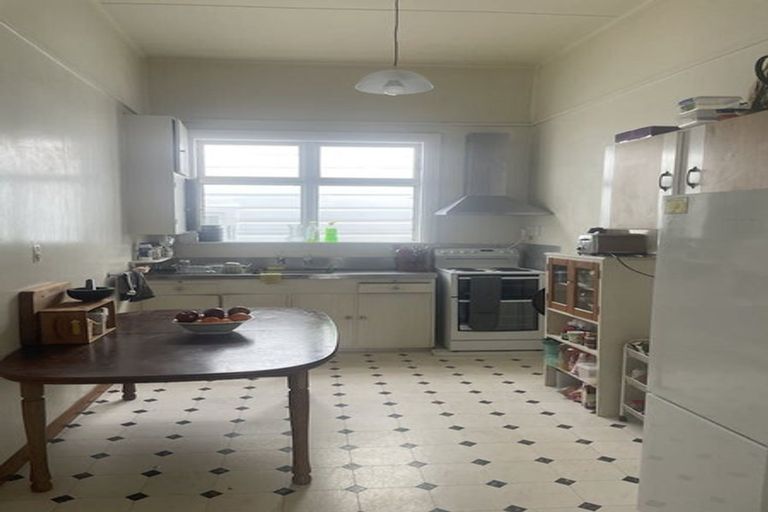 Photo of property in 23 Nairn Street, Mount Cook, Wellington, 6011