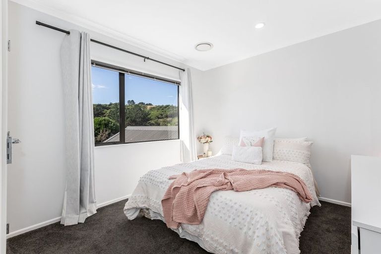 Photo of property in 59 Te Puia Drive, Aotea, Porirua, 5024