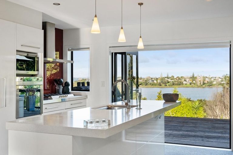 Photo of property in 13 Constable Lane, West Harbour, Auckland, 0618