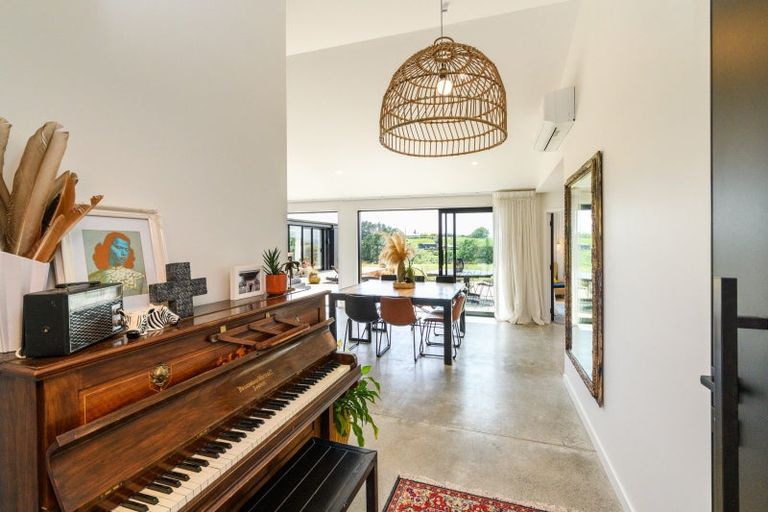 Photo of property in 114 Halcombe Road, Feilding, 4775