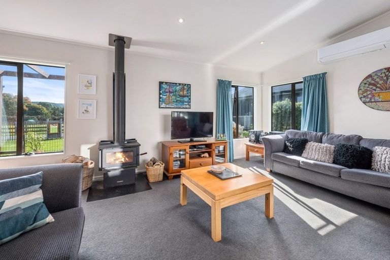 Photo of property in 110 Kinloch Road, Kinloch, Taupo, 3377