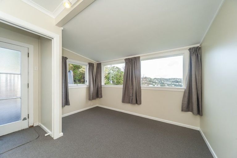 Photo of property in 196 Townsend Road, Miramar, Wellington, 6022