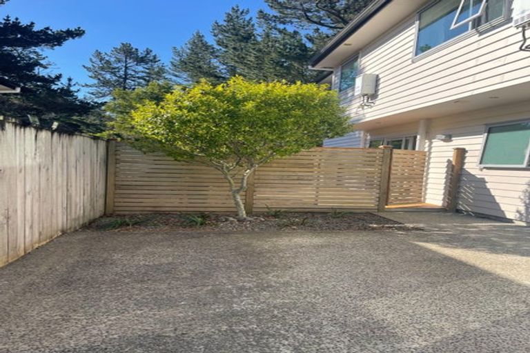 Photo of property in 58 Harrowglen Drive, Northcross, Auckland, 0630