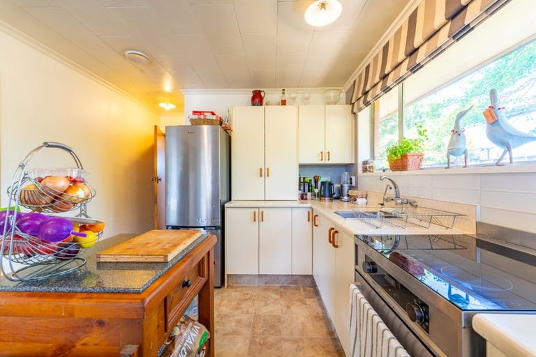 Photo of property in 12 Churchill Place, Waimate, 7924