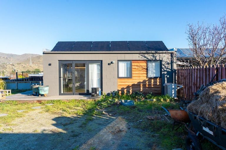 Photo of property in 60 Donegal Street, Cromwell, 9310