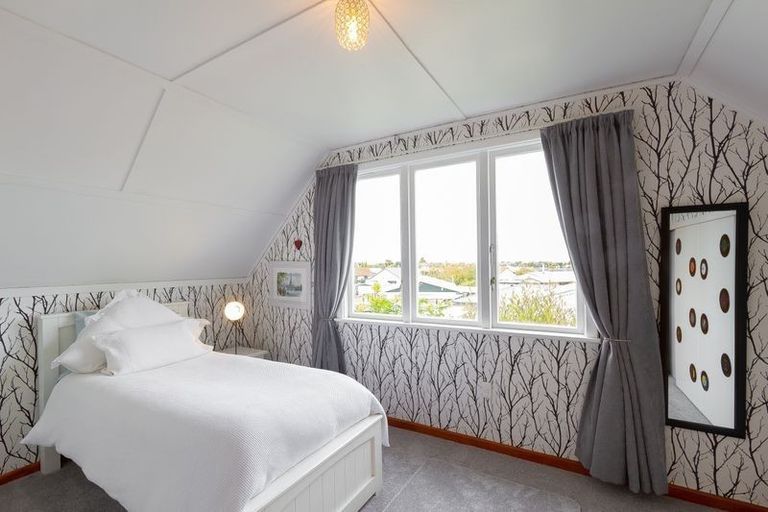 Photo of property in 8 Wharerangi Road, Tamatea, Napier, 4112