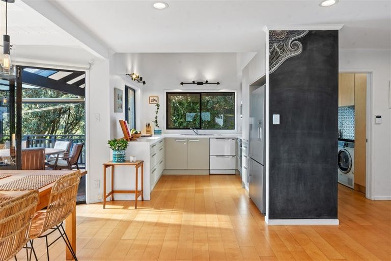 Photo of property in 78 Waitea Road, Muriwai, Waimauku, 0881